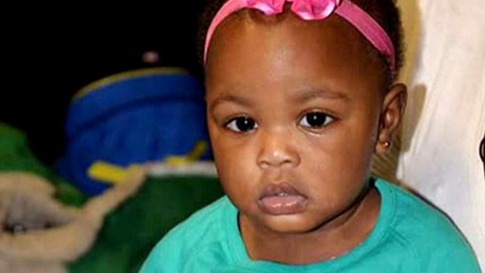 Brat dobil na smrť sestričku.