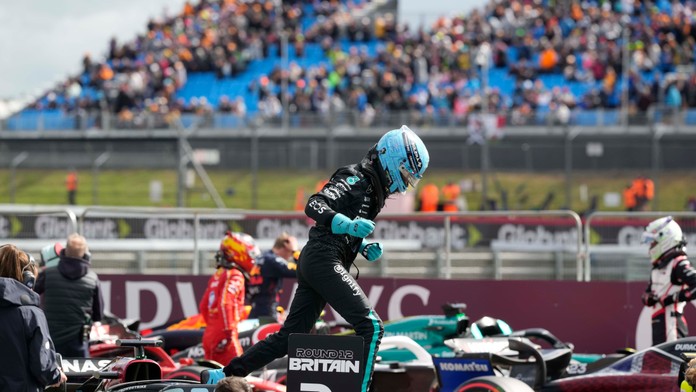 V kvalifikácii na VC Veľkej Británie dominovali domáci jazdci. Obsadili prvé tri pozície