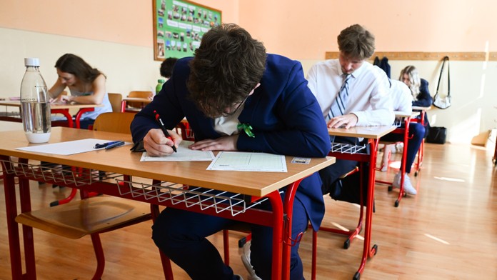 Študentov čaká maturita z cudzieho jazyka. Dominuje anglický, iný si vybrali len dvaja