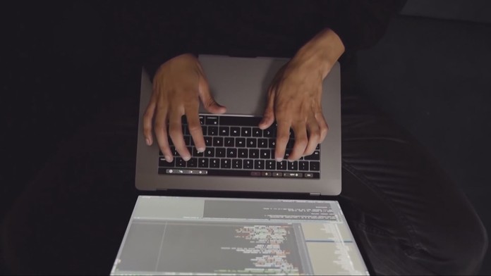 Podvodník, podvod, hacker (ilustračná snímka)