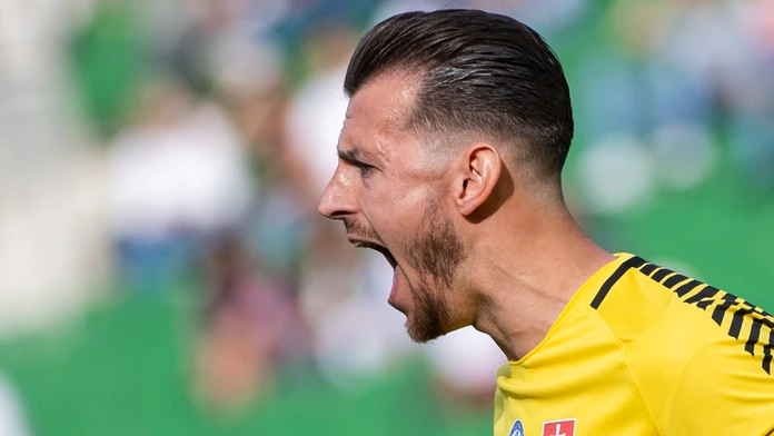 Brankár Martin Dúbravka počas prípravného zápasu pred ME 2020 proti Rakúsku.