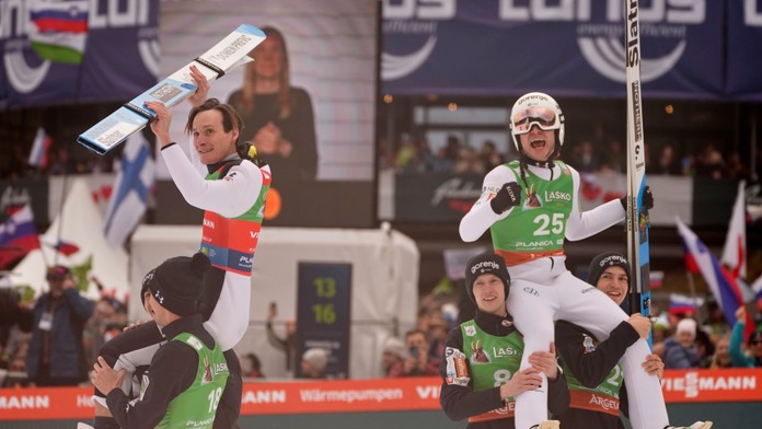 VIDEO: Slovinský skokan na lyžiach predviedol neuveriteľný výkon. Postaral sa o nový svetový rekord