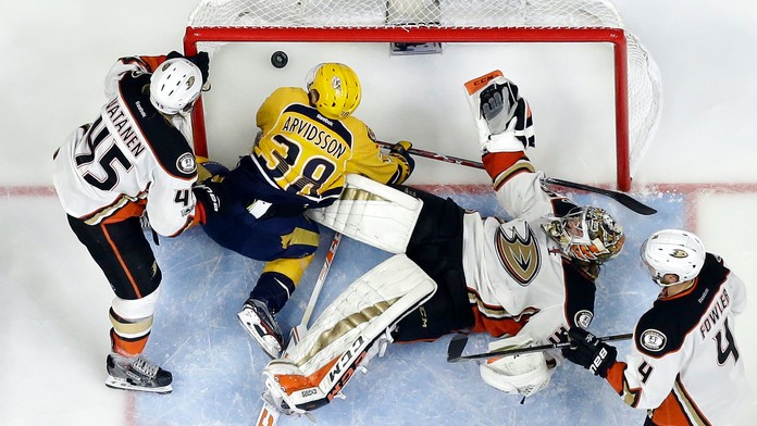 Gól Filipa Forsberga (nie je na fotke) v tretej tretine.