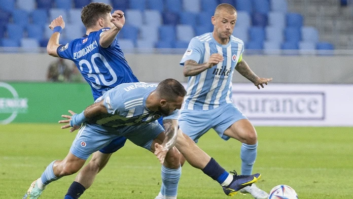 Výstrahou rola favorita. Slovan čaká európsky debutant a možno najdôležitejší duel, nastúpi Weiss?