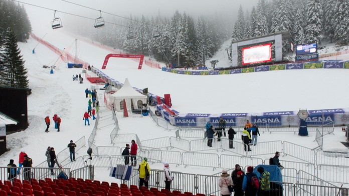 Cieľová časť pretekov sobotného obrovského slalomu a nedeľného slalomu Svetového pohára žien.