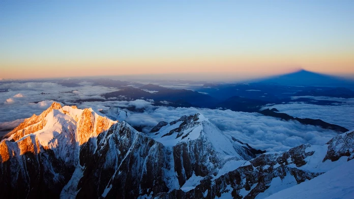 Dvaja Česi zahynuli pri výstupe na Mont Blanc. Tretí skončil v nemocnici