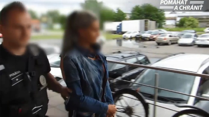 Ak zaplatíš, muž, ktorého sa bojíš, neopustí väzenie, sľubovala za tučný úplatok Svetlana