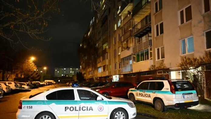 Polícia na mieste tragédie v Michalovciach.