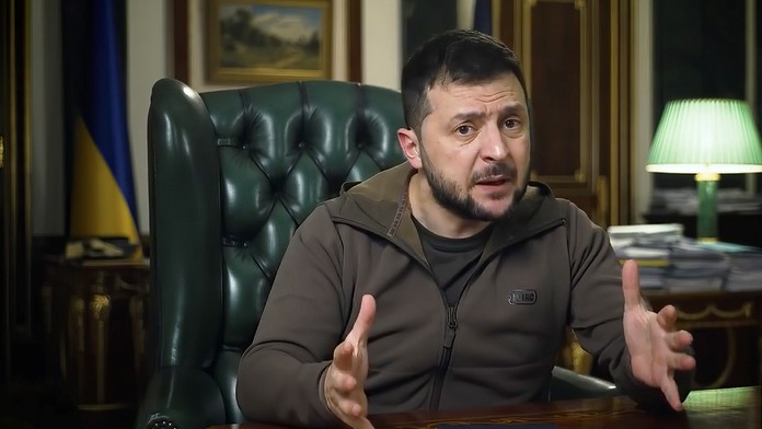 Zelenskyj v príhovore Ukrajincom vysvetlil, ako chce riešiť ubytovanie v zničených mestách