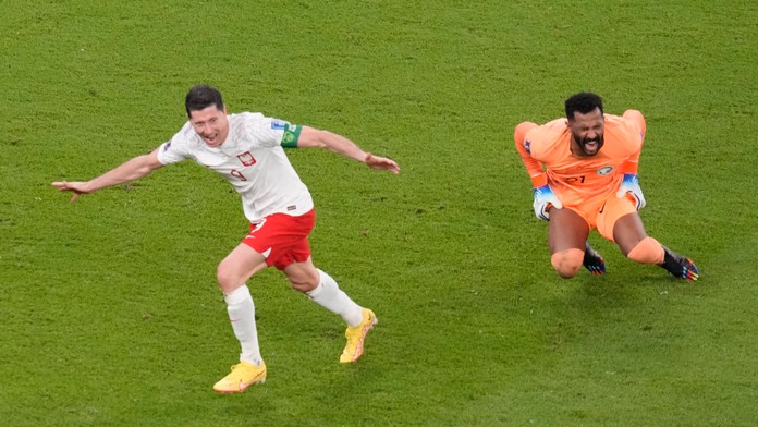 Saudi predviedli ďalší sympatický výkon, ale na body to nestačilo. Lewandowski sa presadil prvýkrát na MS