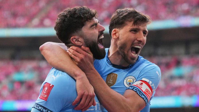 Manchester City môže získať aspoň jednu trofej. Po triumfe nad Nottinghamom si zabezpečil finálovú účasť