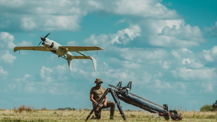 Kyjev testuje zbraň, ktorá sa vyrába aj na Slovensku. Na bojisko môže priniesť revolúciu, Rusi sa pred ňou neskryjú