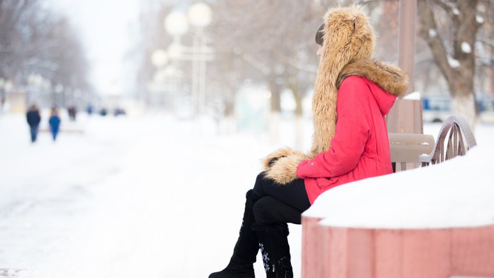 Hororová smrť v Poľsku. Dievča (†14) hodiny v mraze sedelo na lavičke, nikto si ju nevšímal