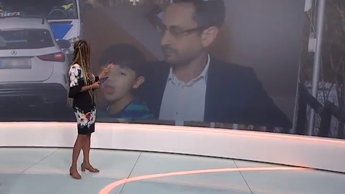 Martin Smolek so synom vo vysielaní.