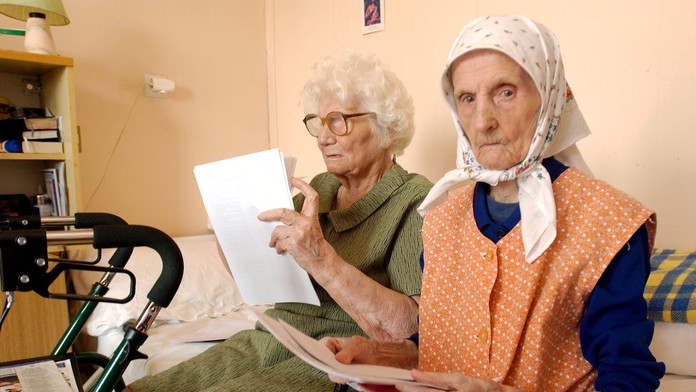 Dôchodcom v novembri príde 13. dôchodok. Jeho výšku si vypočítate jednoduchou kalkulačkou