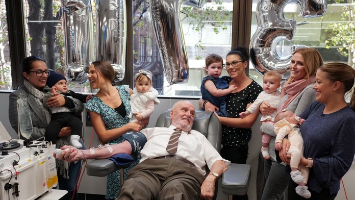 Zomrel muž so „zlatou rukou“.  James Harrison zachránil 2,4 milióna detí