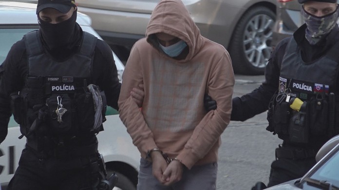 Syn, ktorý dobodal otca.