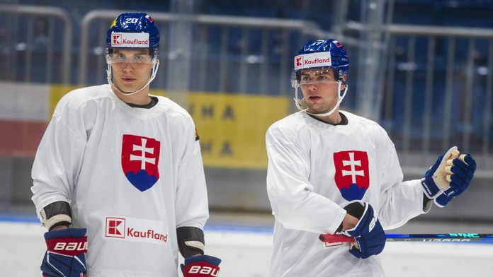Šimon Nemec: S Tatarom a Slafkovským sme sa bavili, že to vyzerá, akoby na MS nikto nechcel ísť