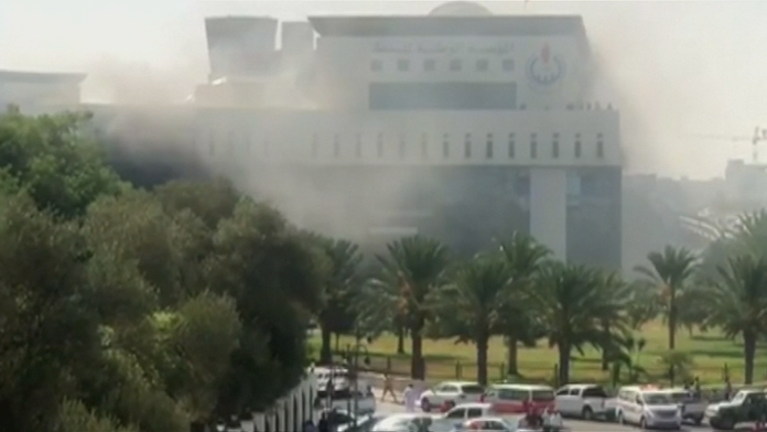 Útok na sídlo ropnej spoločnosti v Tripolise