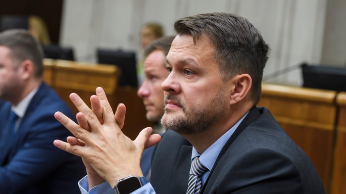 Prezident je jediný, kto chce pád vlády, vyhlásil Migaľ