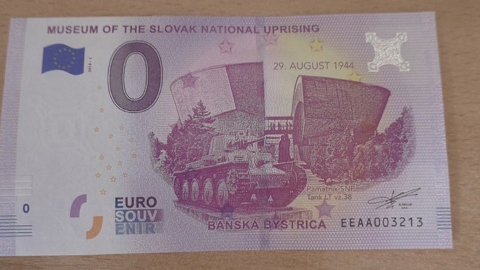 Nulová eurobankovka s Múzeom SNP.