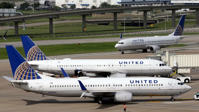 United Airlines 