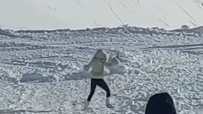 Turistka v Tatrách