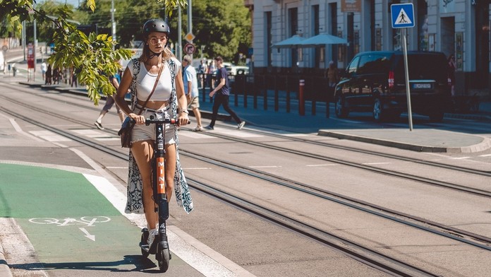 0608_Rodinne_pripady_06_08_r17e12_P30_dnes_17_55__12.mp4