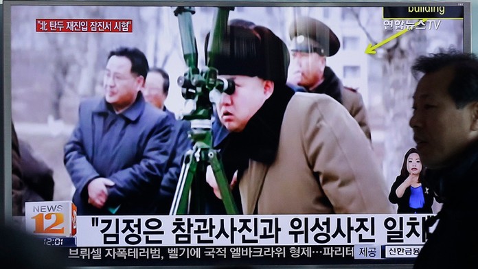 Severokórejský vodca Kim Čong-un "prijal s veľkým potešením, že úspešný test pomohol zvýšiť výkon balistických rakiet schopných 