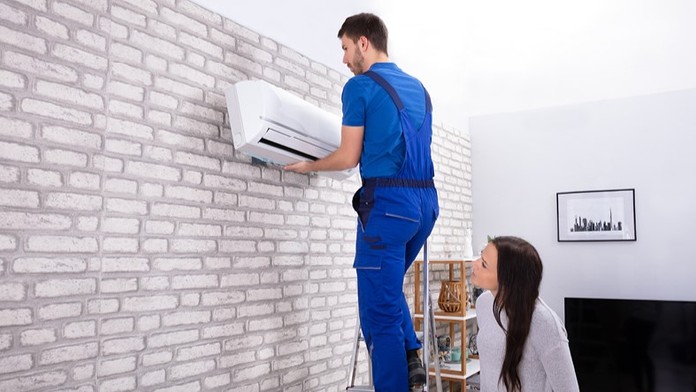 Môžem si klimatizáciu namontovať aj sám? „Popravde? Radšej nie,“ hovorí odborník