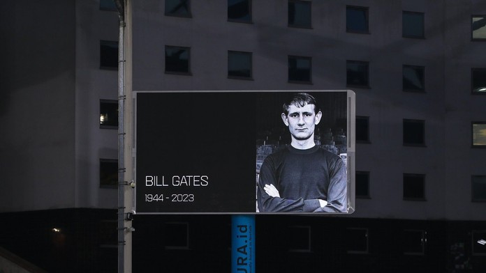 Po smrti manžela apeluje na britskú vládu. Gatesová žiada zaradiť nárazy do hlavy medzi problémy verejného zdravia