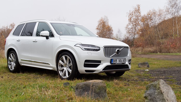 Volvo XC90. 