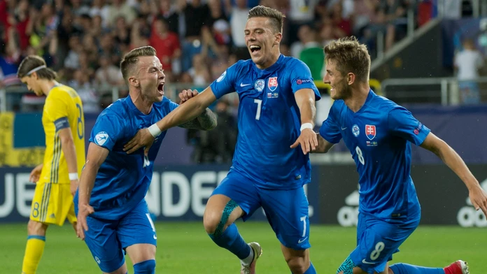 Gólová radosť Slovákov v zápase ME 21 proti Švédsku.