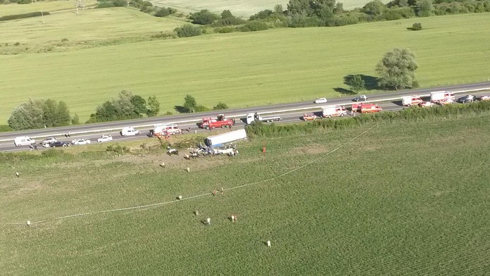 Nehoda autobusu pri Piešťanoch