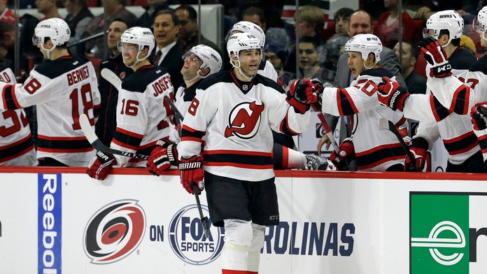 Český veterán Jaromír Jágr odohral svoj jubilejný 1500. duel v základnej časti profiligy