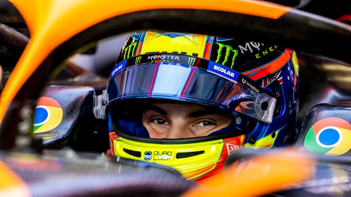 V Maďarsku dominovali jazdci McLarenu a získali double. Norris pustil Piastriho pred seba