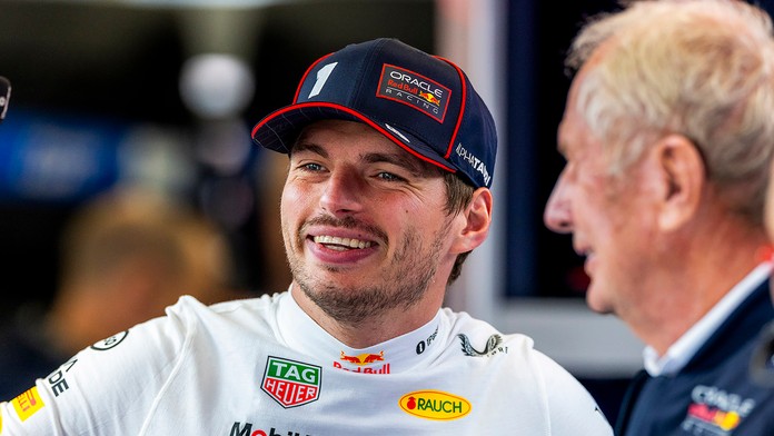 Po sobotnej kvalifikácii mal Max Verstappen na Red Bulle dôvod na radosť.