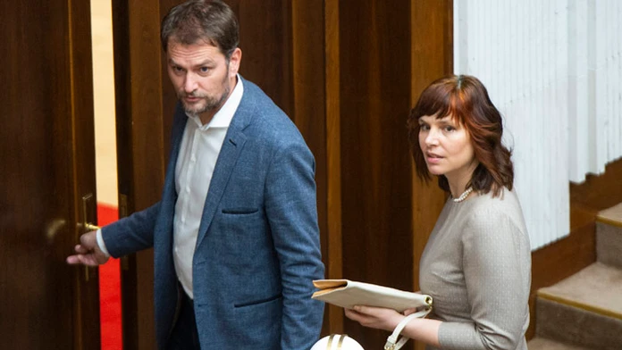 Lady Gaga a Bradley Cooper vo filme Zrodila sa hviezda