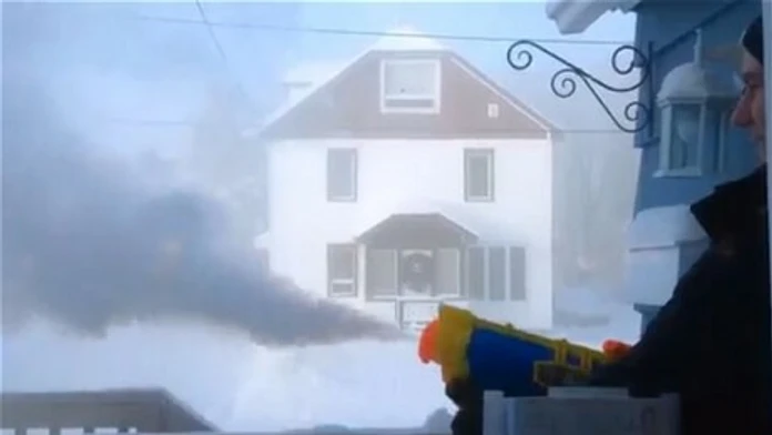 watergun_2781202c.jpg