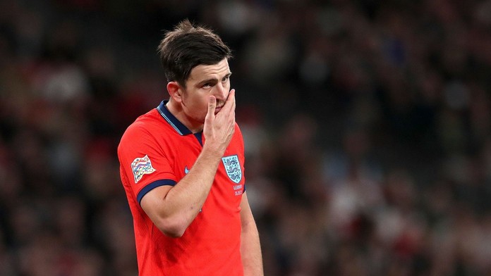 Nešťastník Maguire v Anglicku čelí peklu. Legenda United ho posiela k psychológovi