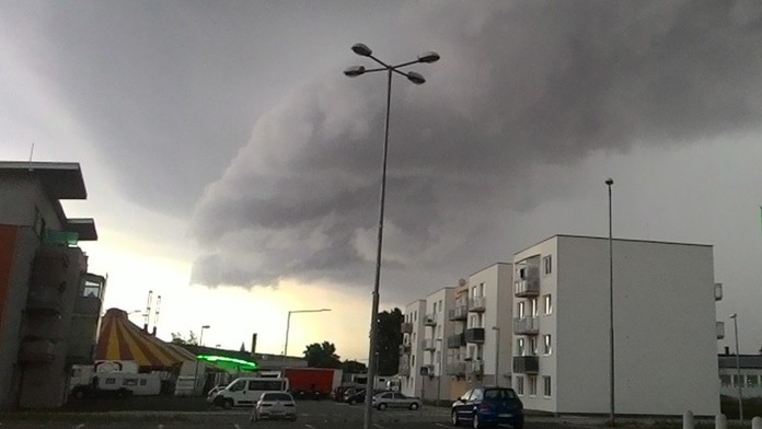 Búrka v Bánovciach nad Bebravou (archívna snímka)