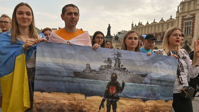 Frázou roka na Ukrajine sa stalo odporúčanie vojaka z Hadieho ostrova pre ruský vojnový krížnik