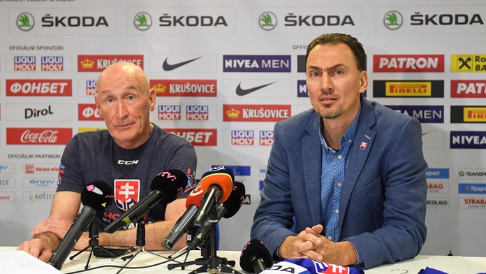 Zľava Gabriel Landeskog a Tyson Jost z Colorada oslavujú gól v 2. kole play off proti San Jose.