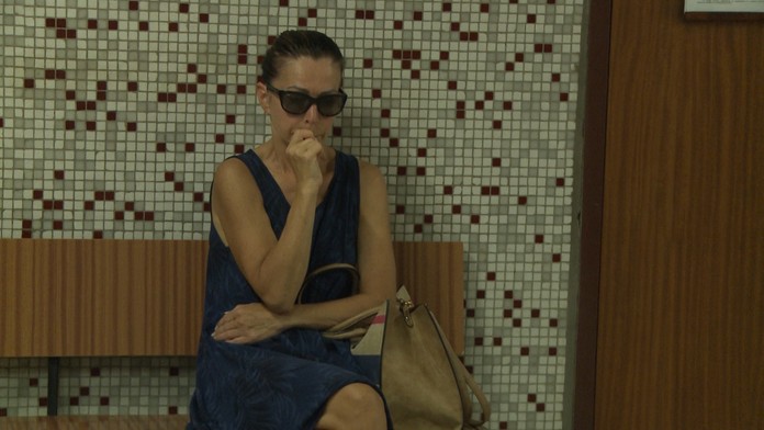 Podnapitá lekárka.