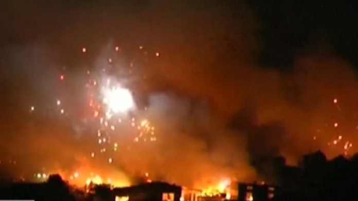 REUTERS_china-disasterfireworks_factory_fire_1149web_jpg_bez_watermarku_1.jpg
