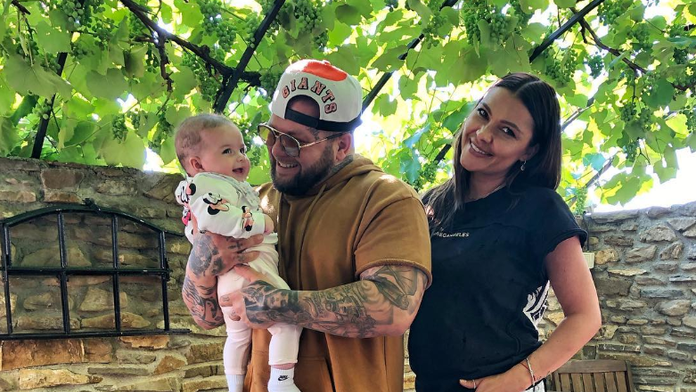 Na archívnej snímke typické drevenice, ktoré sú charakteristické pre obec Papradno.