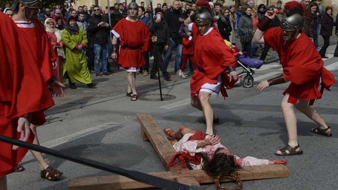 Živá krížová cesta na Veľký piatok v Prešove.