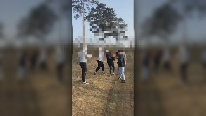 Zábery z ďalšej bitky v Alžbetinom dvore.