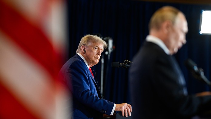 Trump: Putin by mal namiesto testovania rakiet ukončiť vojnu na Ukrajine