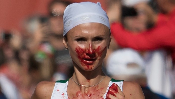 Bieloruská bežkyňa Volha Mazuronaková počas maratónu na ME. 